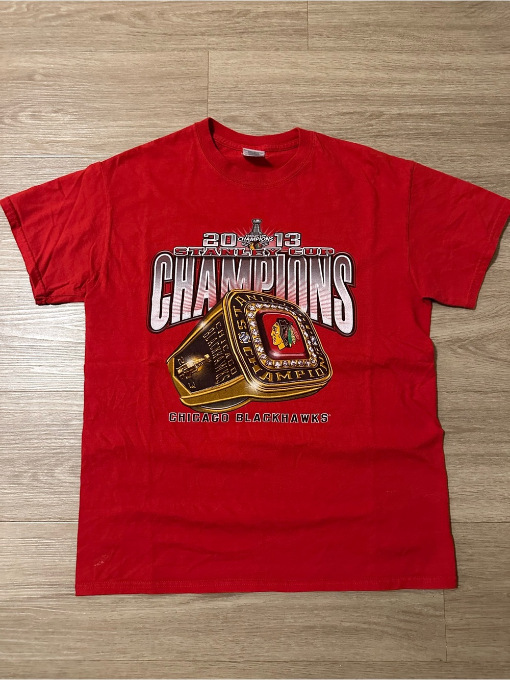 Gildan Red Chicago Blackhawks 2013 Champions Graphic Tee